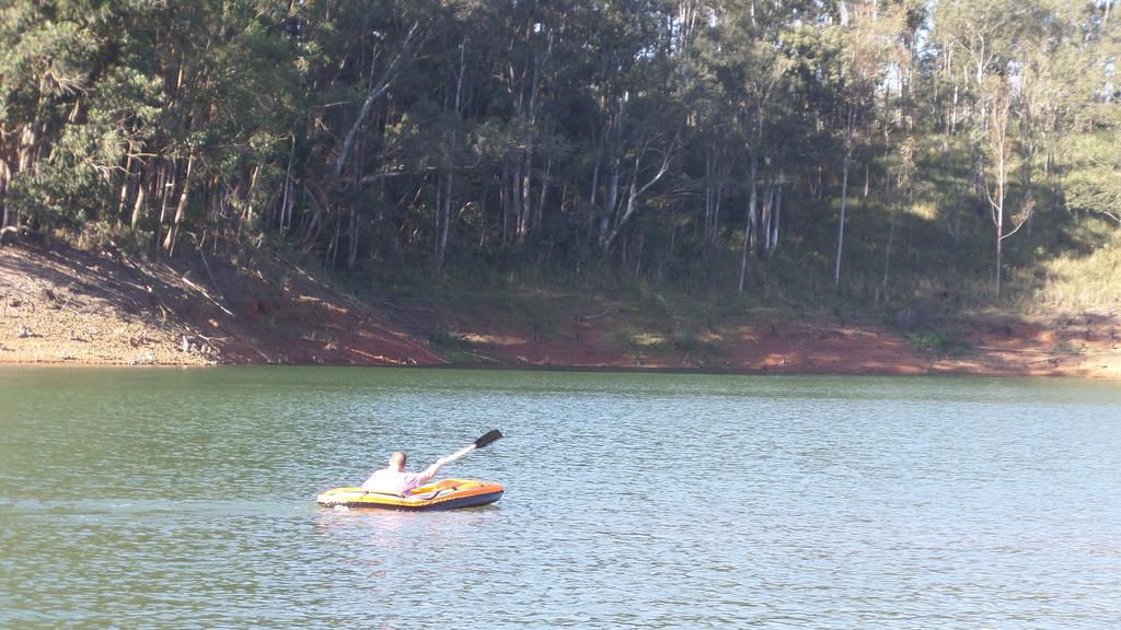 Pousada Canto Do Lago Piracaia Exterior foto